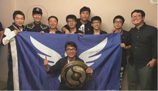 游侠网1